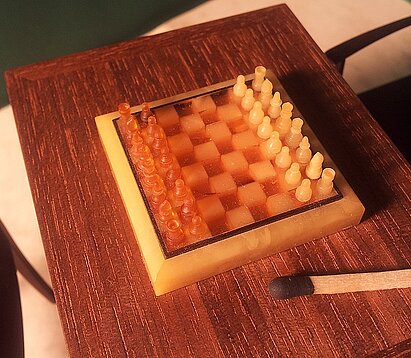 Miniatur-Schachspiel von J. Engel miniaturschachbrett